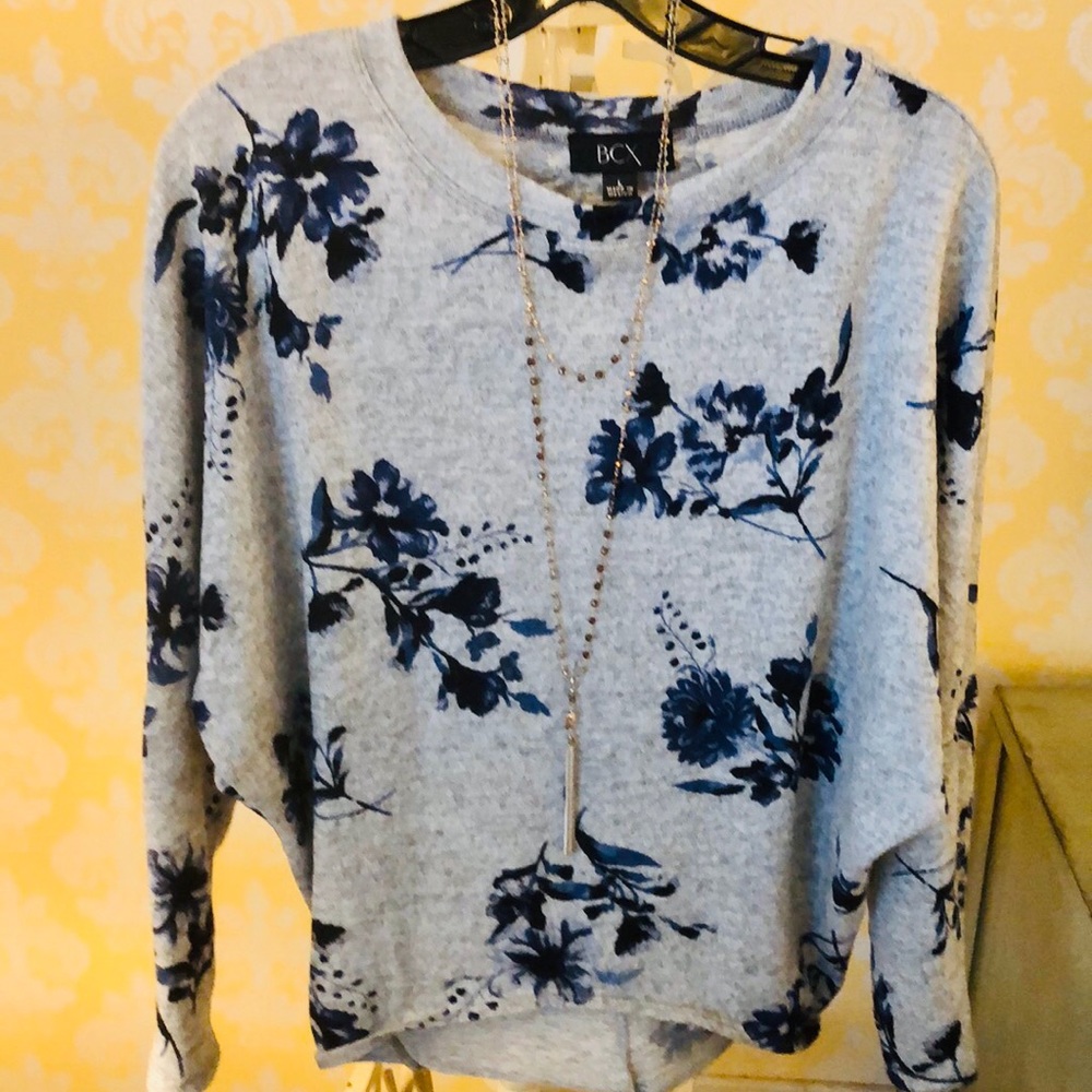 Brand new, never worn BCX lightweight sweater